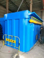 车间袋式除尘器正在生产中